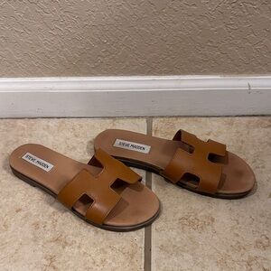 Steve Madden Hadyn Cognac Leather Sandle